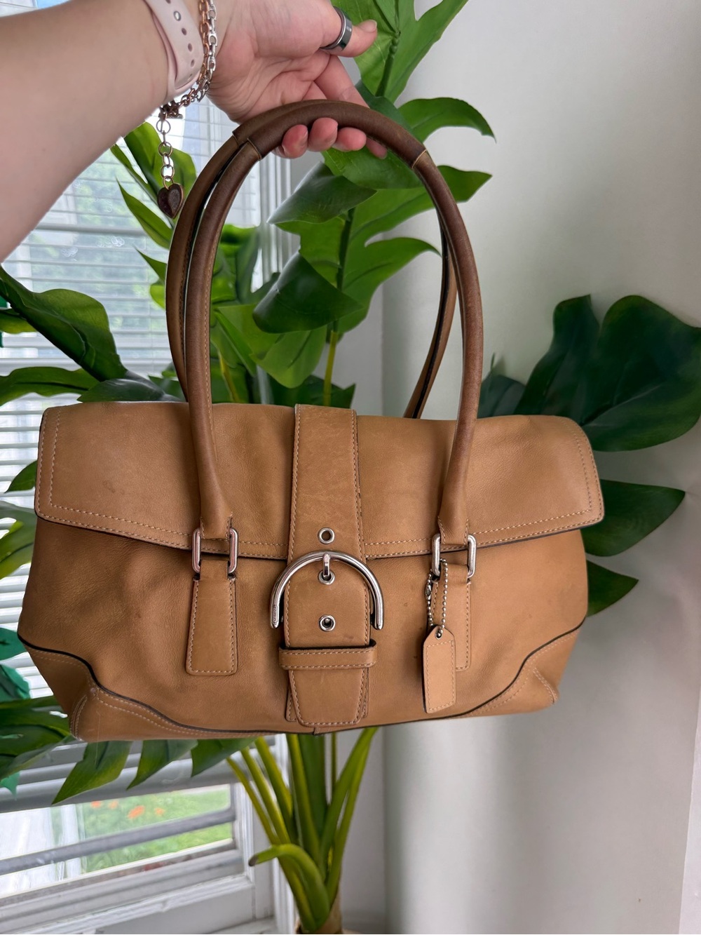 Women’s Tan Leather Top-Handle Satchel